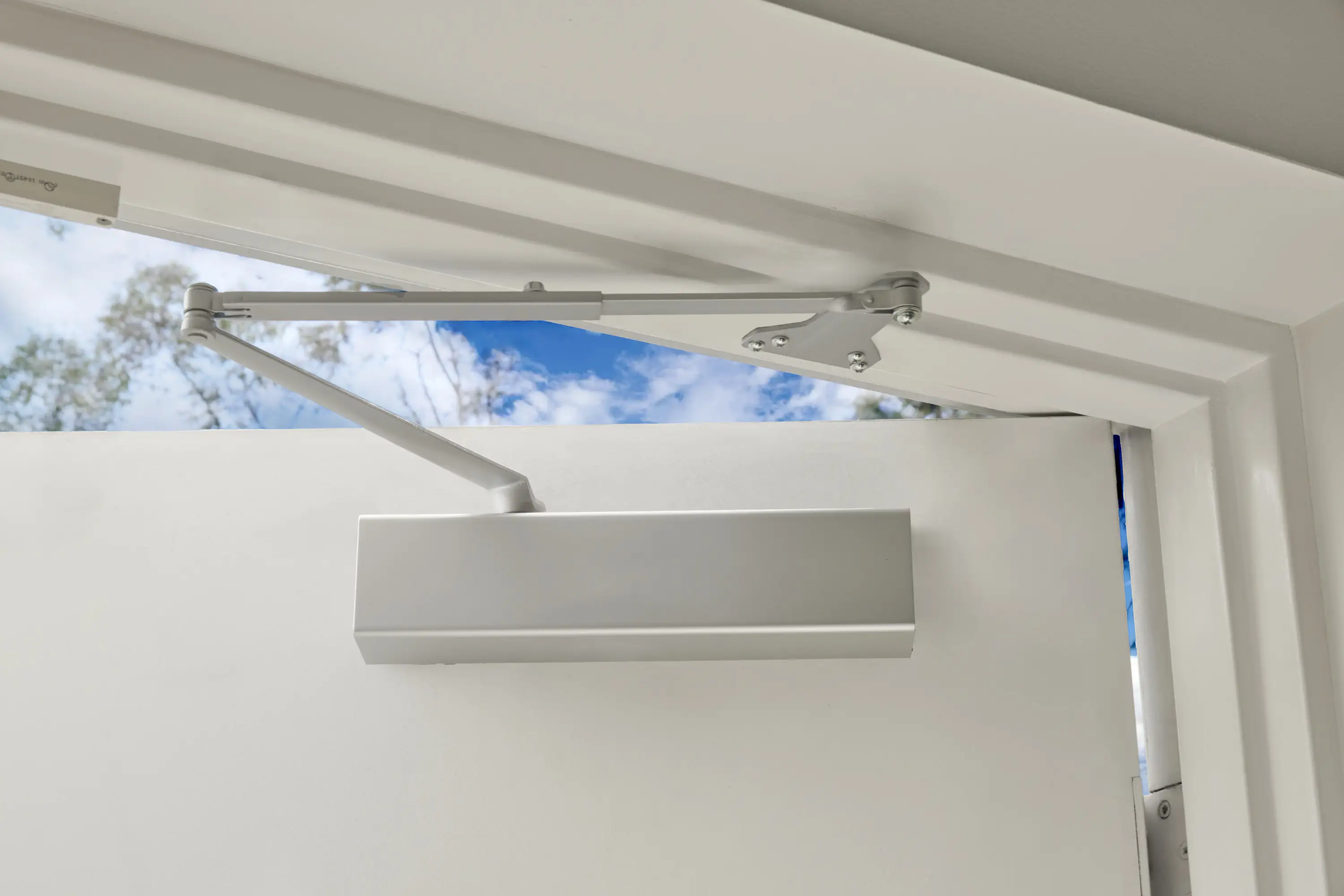 Heavy Duty Commercial Door Closer with FlexPlate variant image view