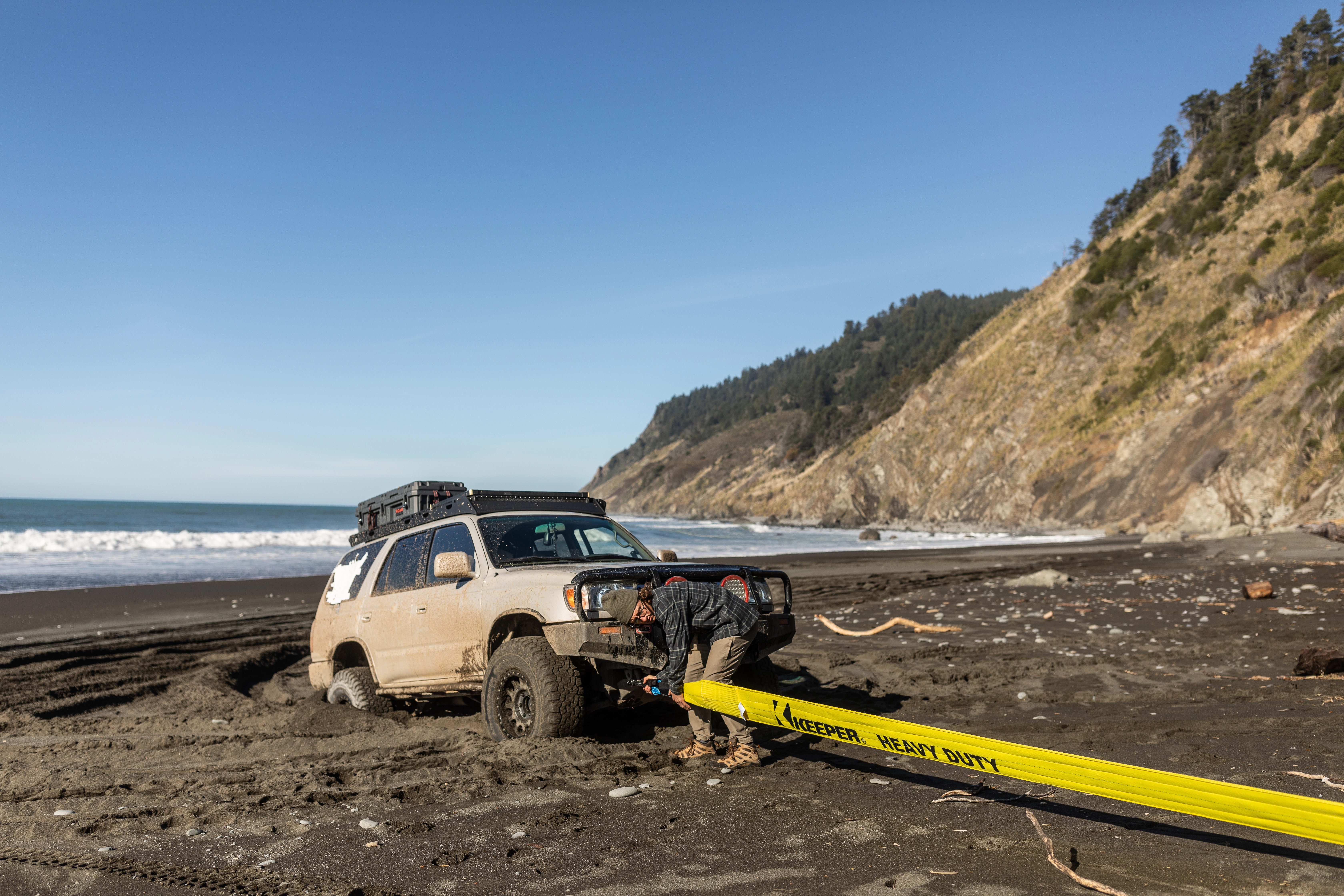 8" x 30' Heavy Duty Recovery Strap variant image view