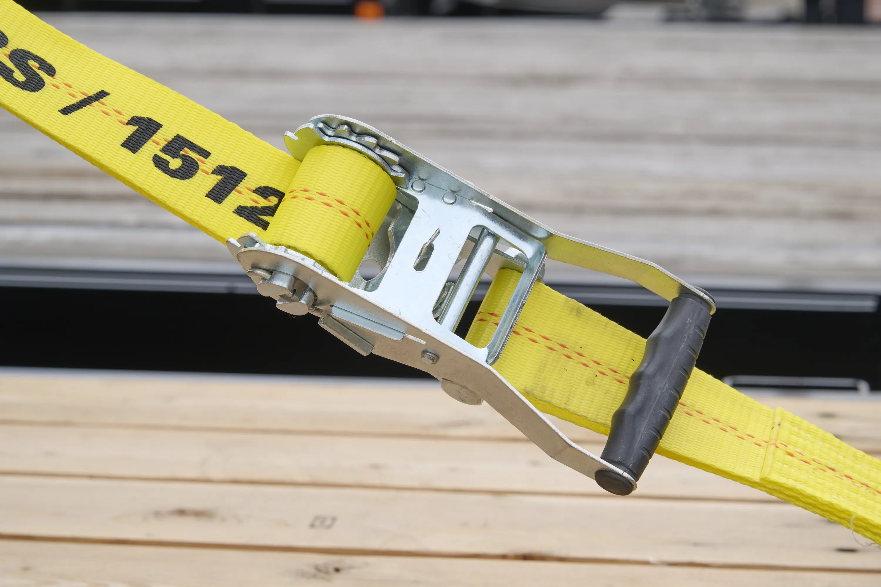 2" x 27' Heavy-Duty Ratchet Strap Tie-Down variant image view