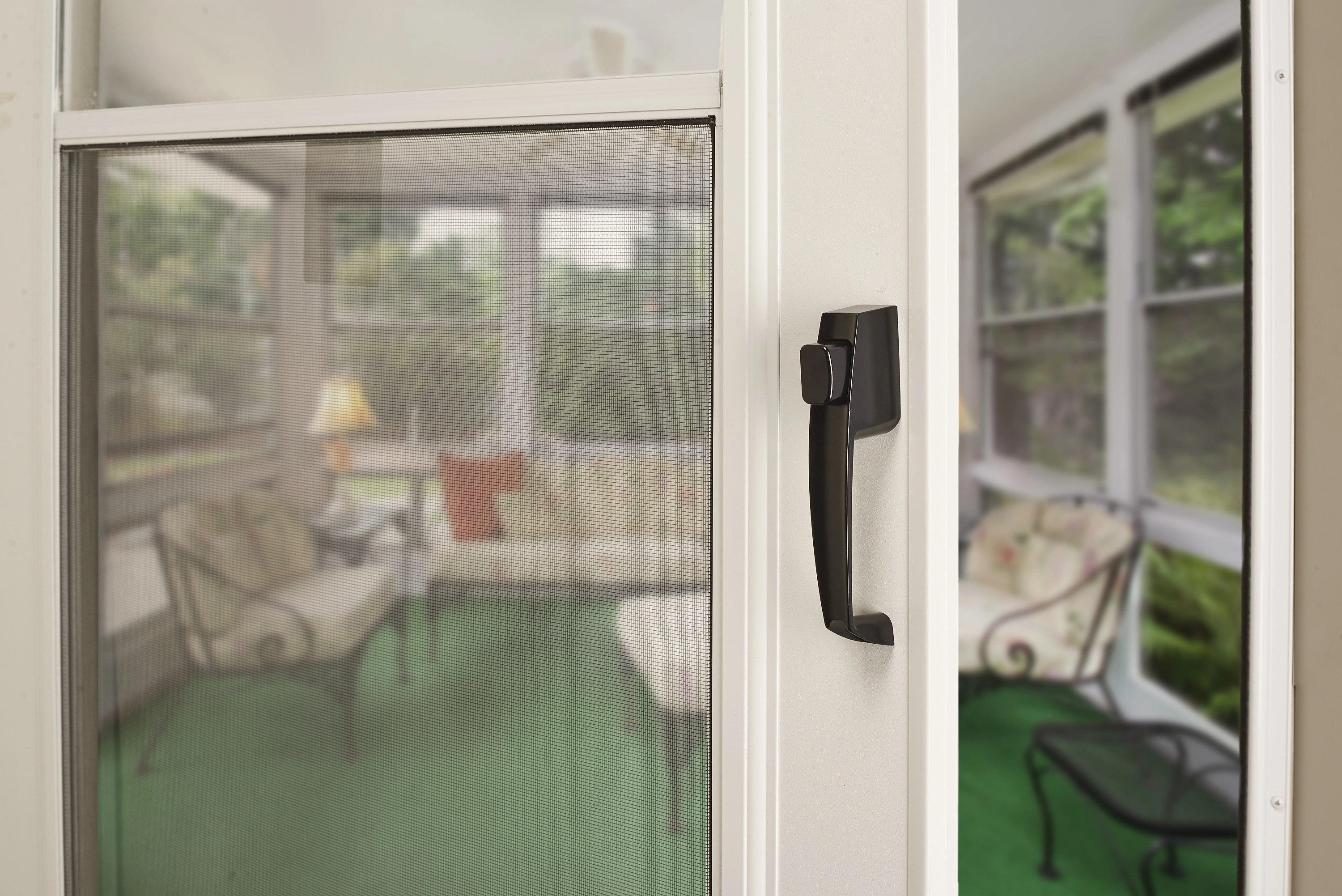 Push Button Latch For Screen and Storm Doors variant image view